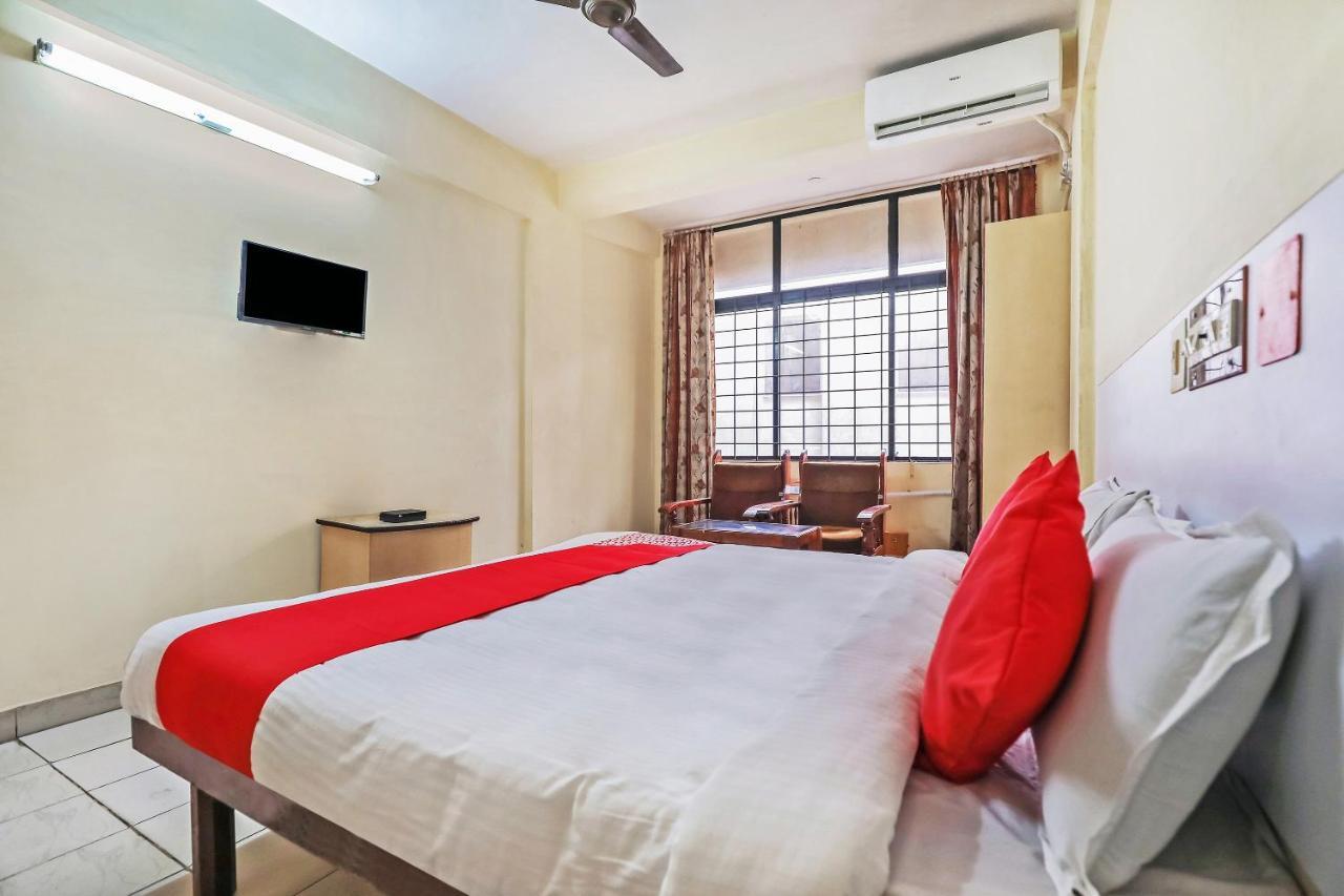 Oyo Hotel Hindustan Deluxe Мангалор Экстерьер фото